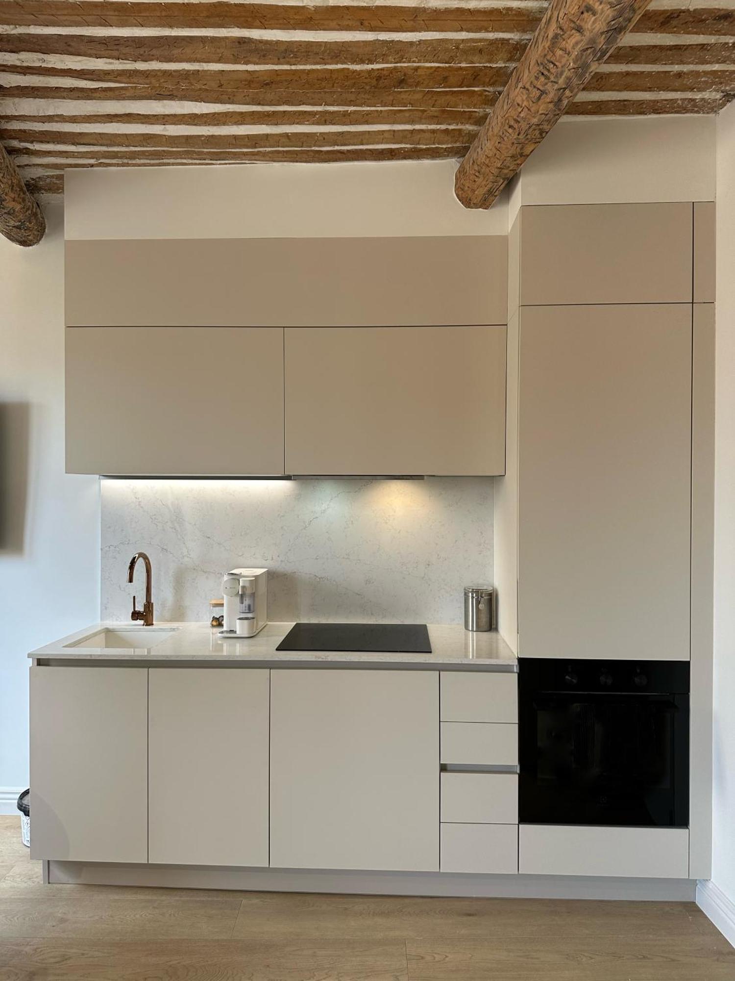 New Charming Apartment Old Town Antibes Eksteriør bilde